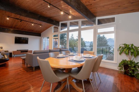Tidewater House Tofino